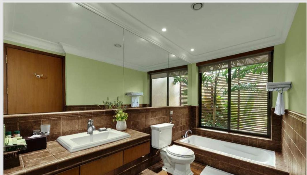 Ibiza The Fern Resort & Spa, כלכותה מראה חיצוני תמונה