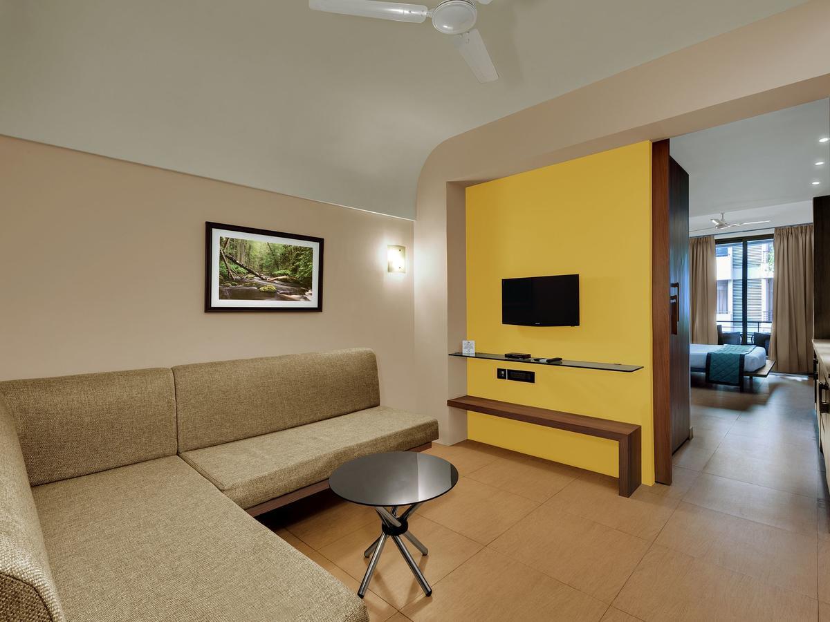 Ibiza The Fern Resort & Spa, כלכותה מראה חיצוני תמונה